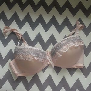 🐙Woman's 36B Bra - Removable Straps